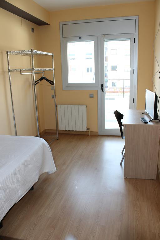 Hostal Cal Siles El Prat de Llobregat Extérieur photo
