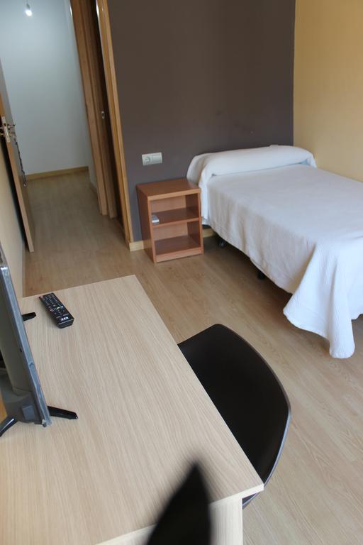 Hostal Cal Siles El Prat de Llobregat Extérieur photo